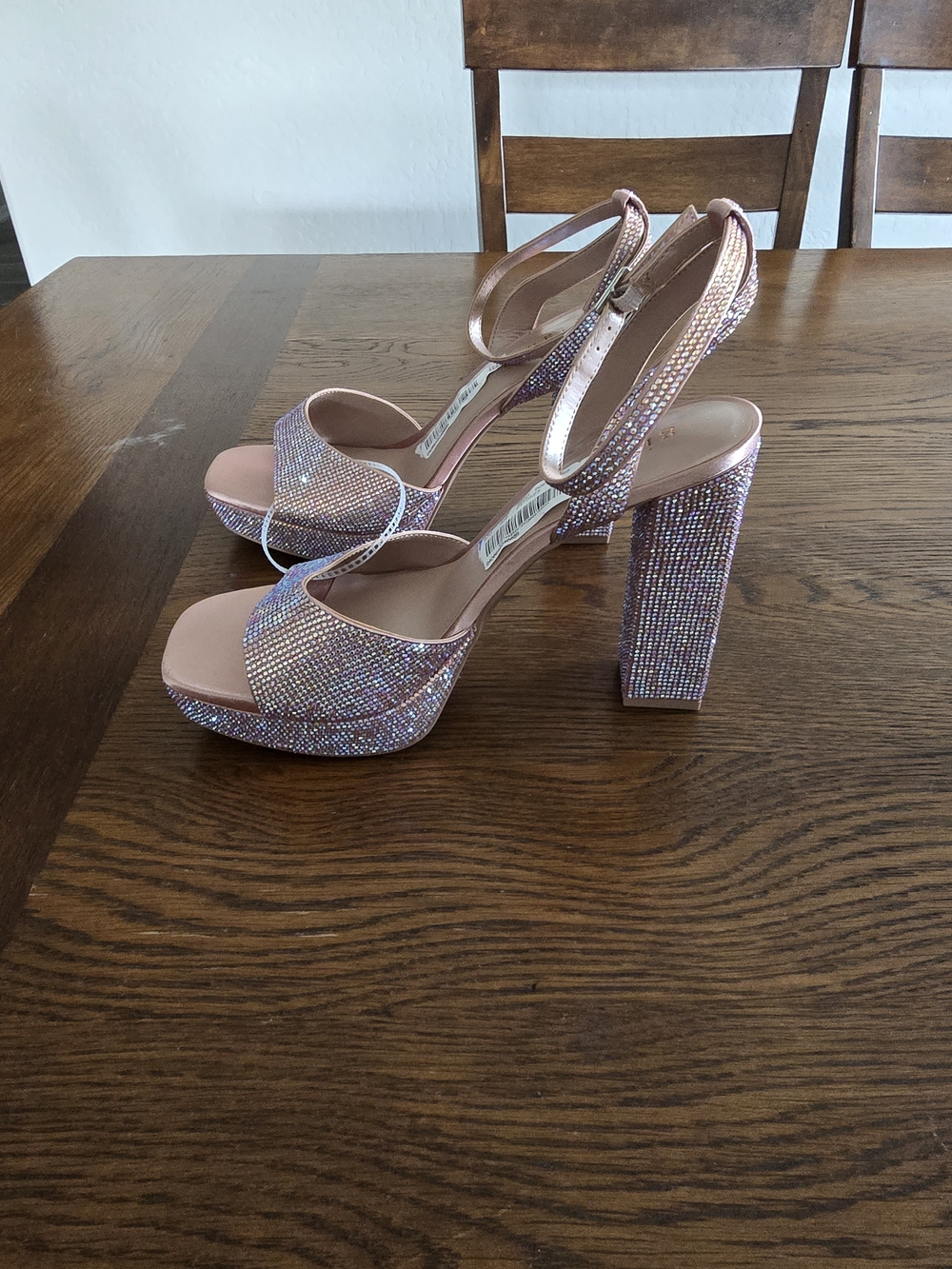 Gianni Bini Pink Crystal-Embellished Platform Slingbacks - Picture 3 of 5